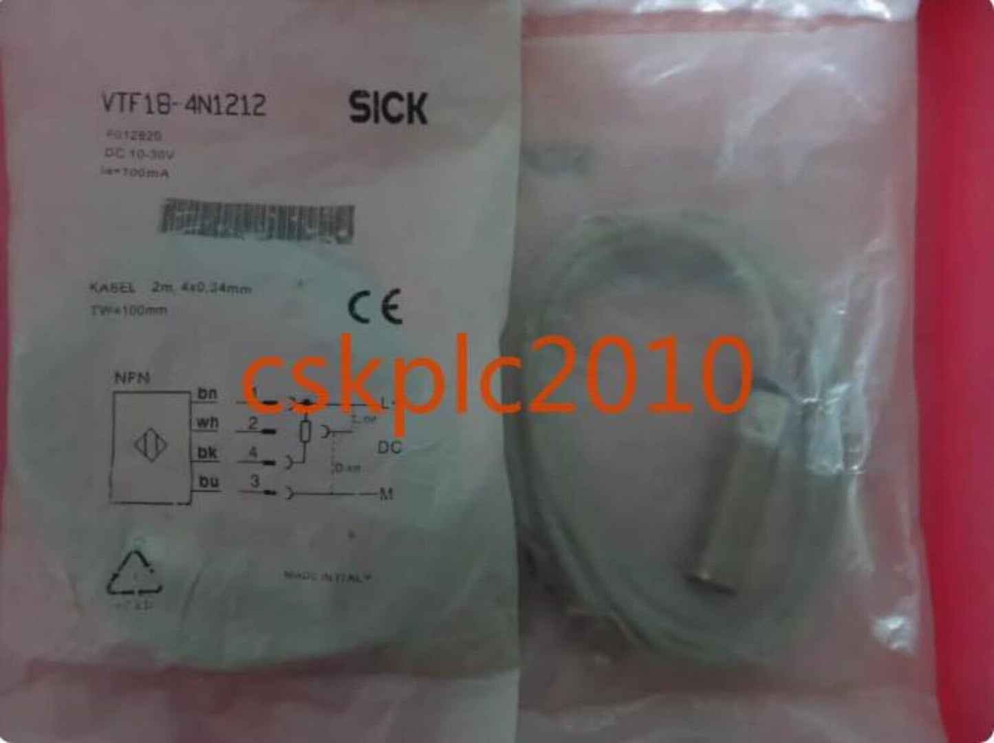 1 PCS new SICK Photoelectric switch VTF18-4N1212 6012820 new