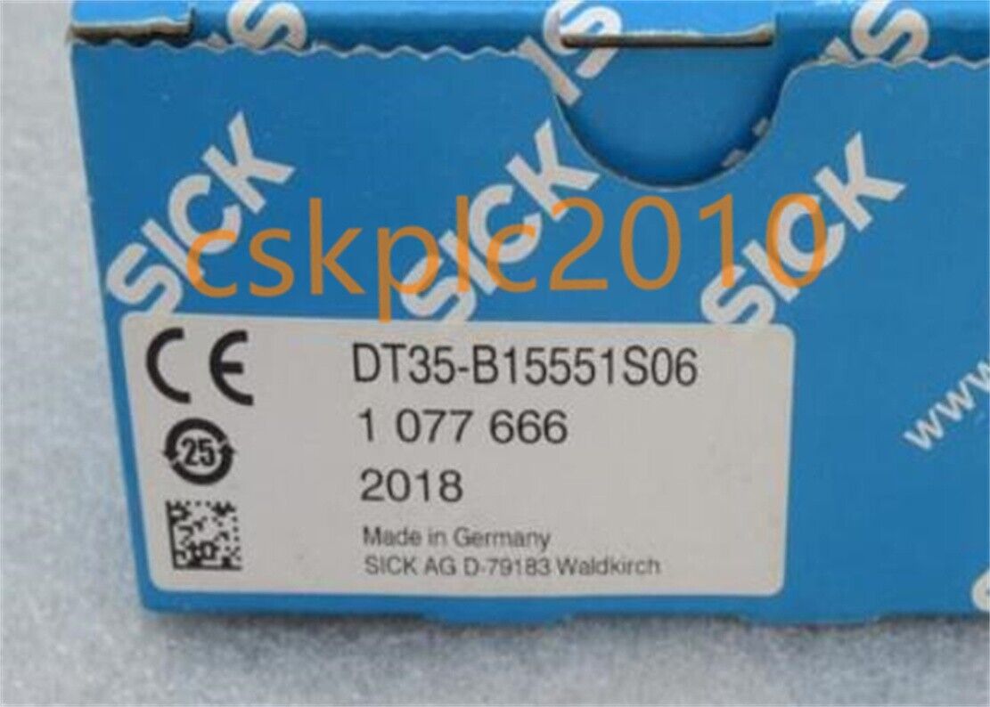 1 PCS NEW IN BOX SICK Photoelectric sensor DT35-B15551S06 1077666