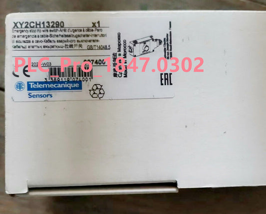 XY2CH13290 1PCS Brand New Schneider Limit switch XY2CH13290 Fast delivery