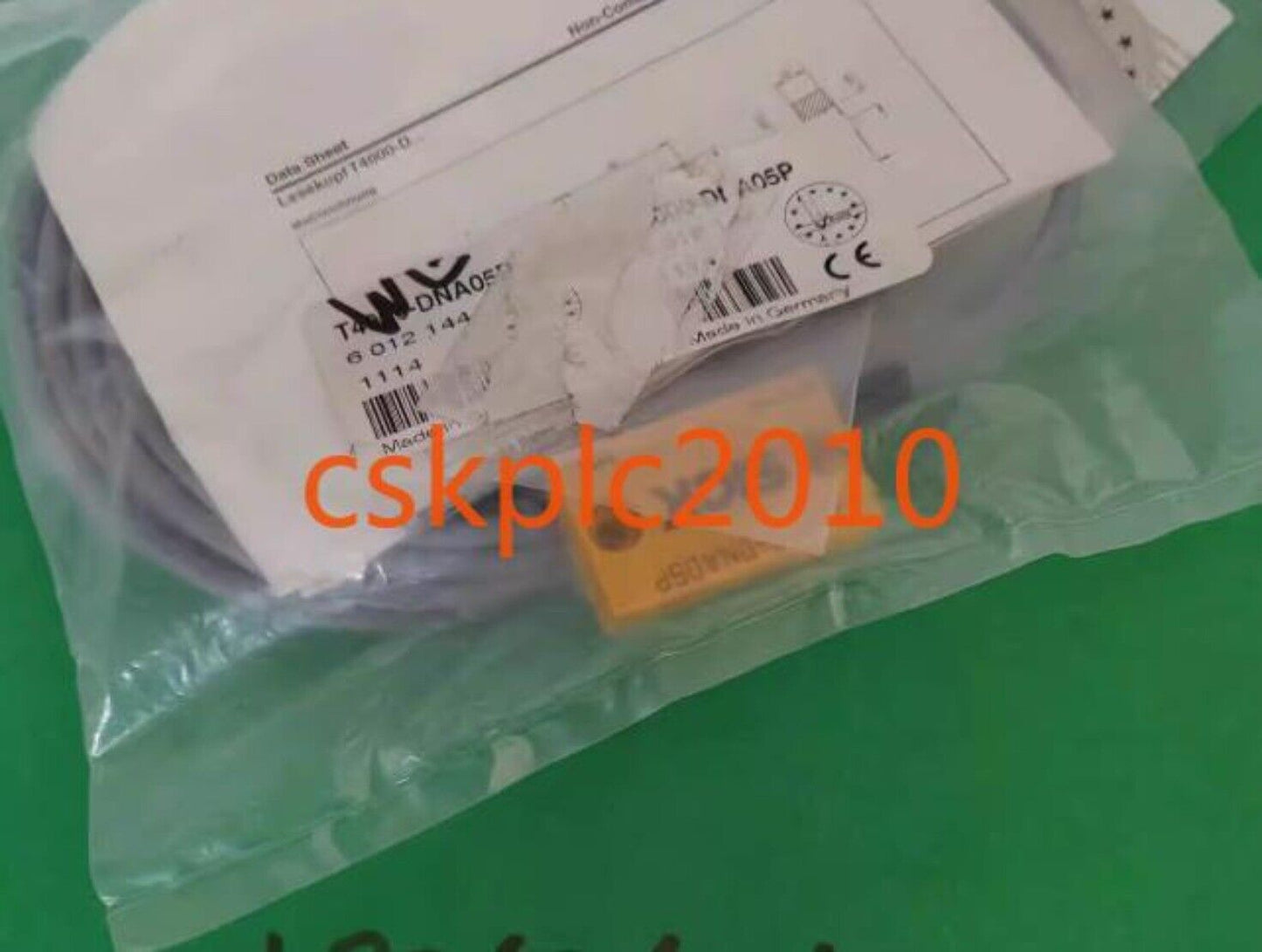 1PCS New original SICK photoelectric switch T4000-DNA05P 6012144 in stock