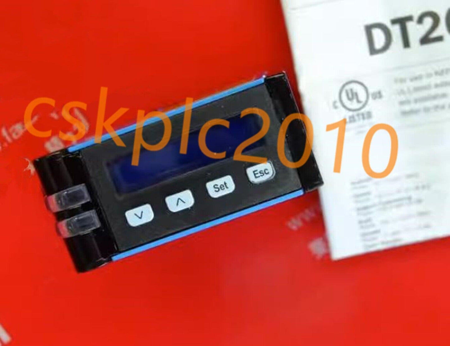 1 PCS NEW IN BOX Sick Displacement measuring sensor DT20-P214B 1040012