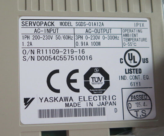 NEW ORIGINAL YASKAWA AC SERVO DRIVER SGDS-01A12A SGDS01A12A FREE SHIPPING DHL / UPS / FedEx