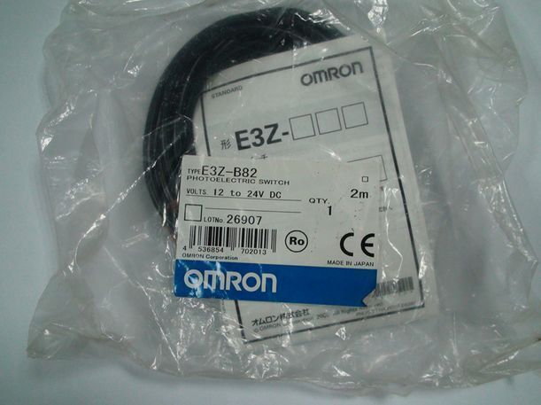 New Omron E3Z-B82 Photoelectric Switch E3ZB82 Free Shipping 1PC DHL / UPS / FedEx