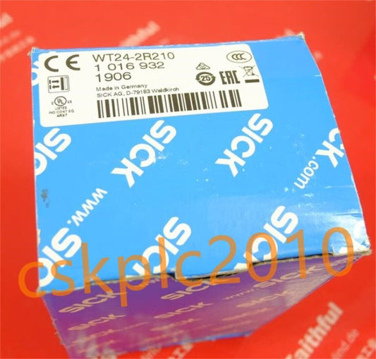 1 PCS NEW IN BOX SICK Reflective photoelectric switch WT24-2R210 1016932 20-250V