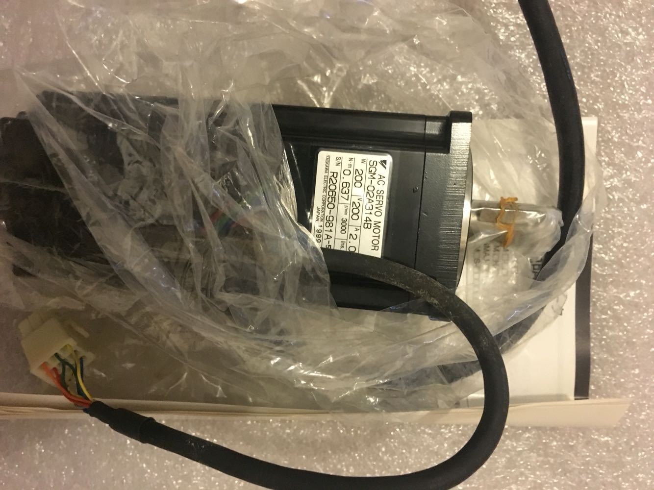 YASKAWA AC SERVO MOTOR SGM-02A314B NEW ORIGINAL FREE EXPEDITED SHIPPING DHL / UPS / FedEx