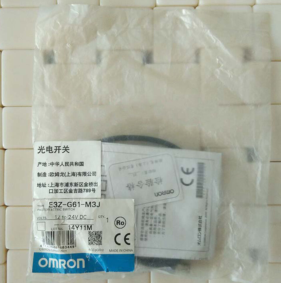 New One Omron E3Z-G61-M3J Photoelectric Switch Sensor E3ZG61M3J Free Shipping DHL / UPS / FedEx