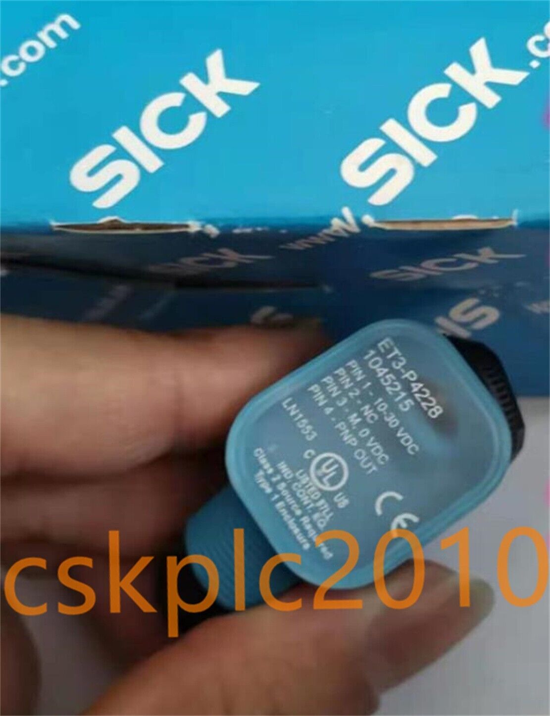 1 PCS NEW IN BOX SICK Sensors ET3-P4228 1045215