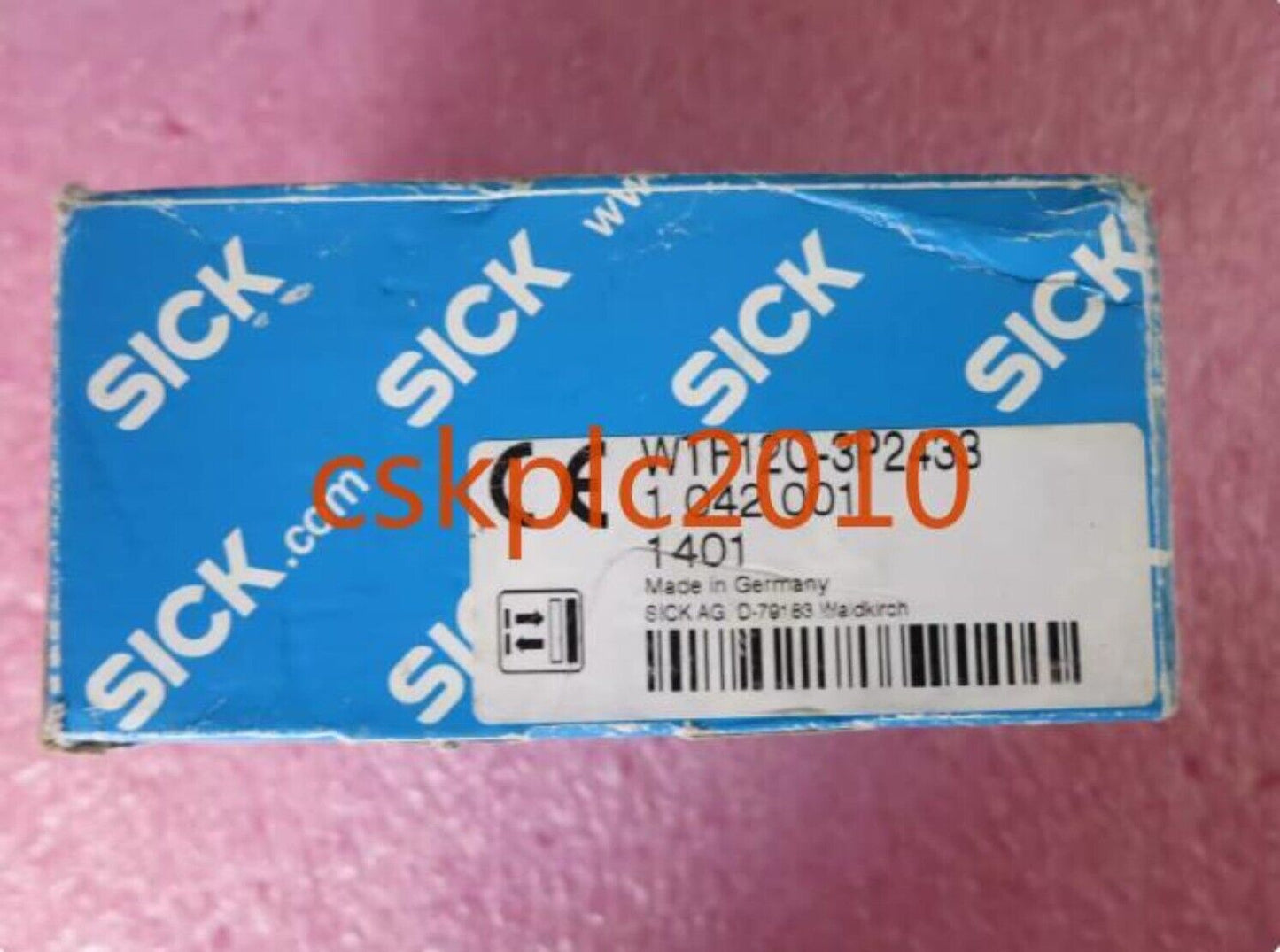 1 PCS new SICK sensor WTF12C-3P2433 1042001 new