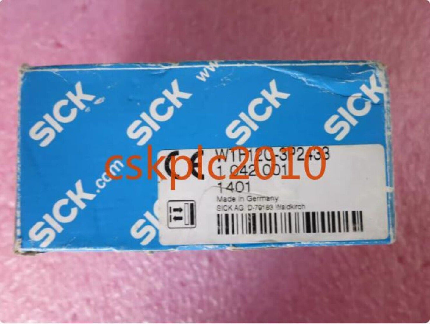 1 PCS new SICK sensor WTF12C-3P2433 1042001 new